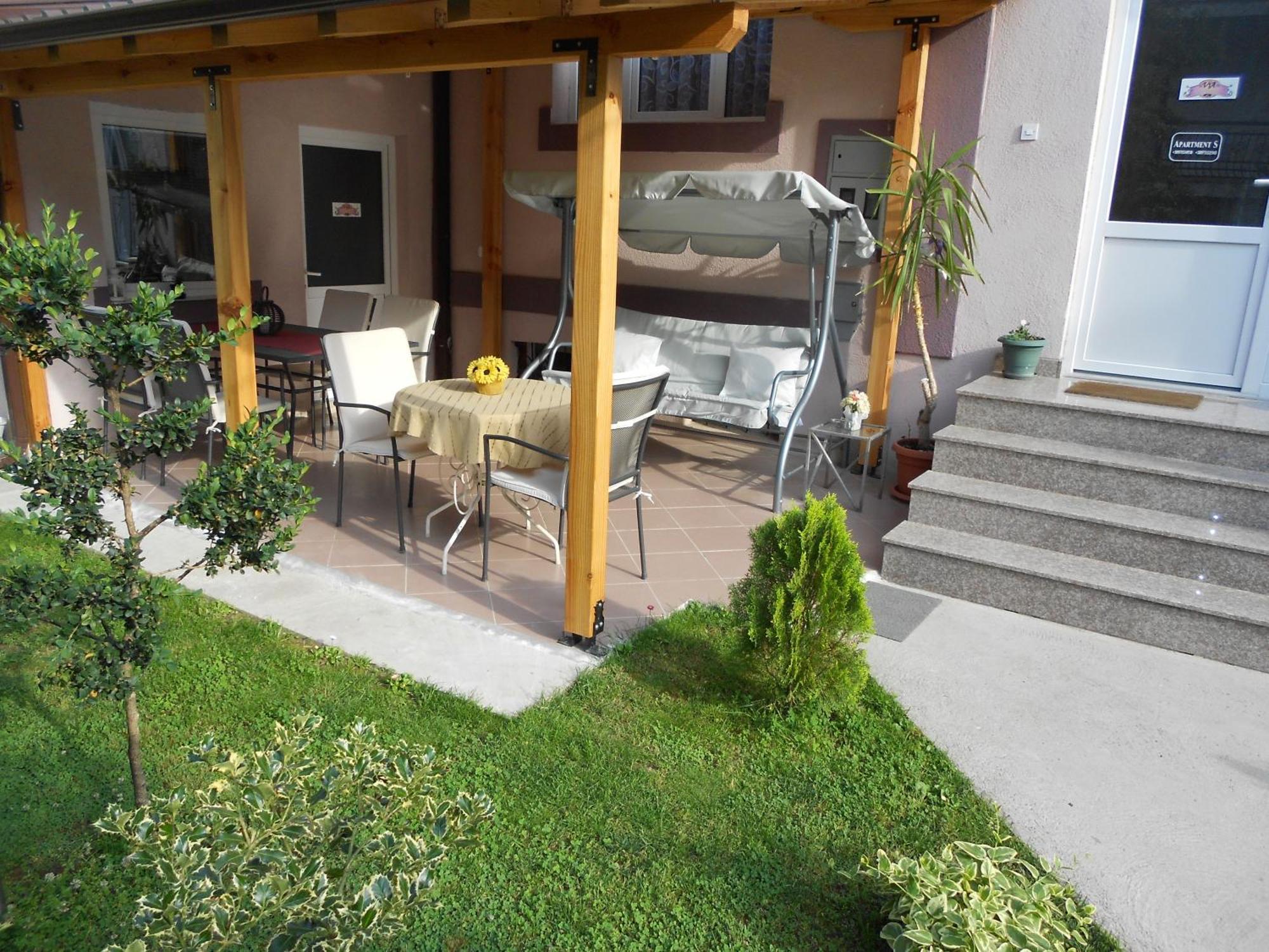 Guest House Via Bitola Bagian luar foto