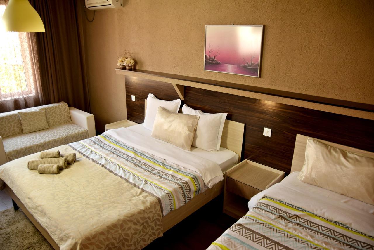 Guest House Via Bitola Bagian luar foto