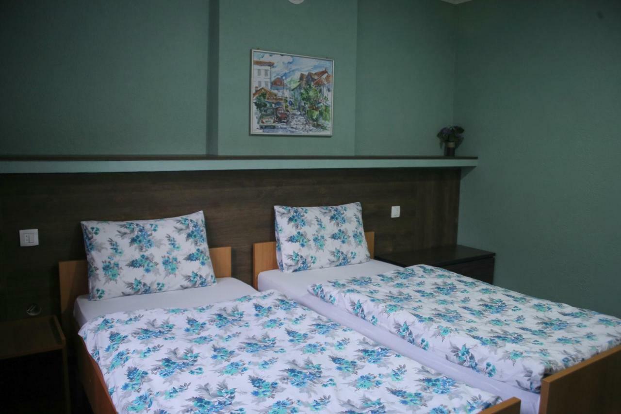 Guest House Via Bitola Bagian luar foto