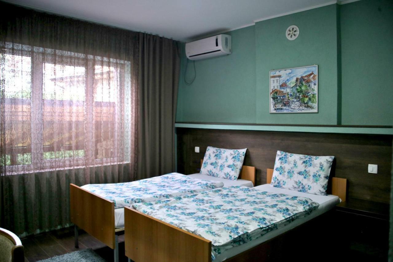 Guest House Via Bitola Bagian luar foto