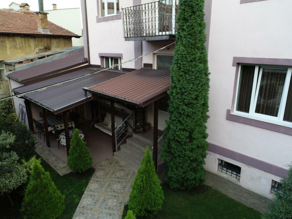 Guest House Via Bitola Bagian luar foto