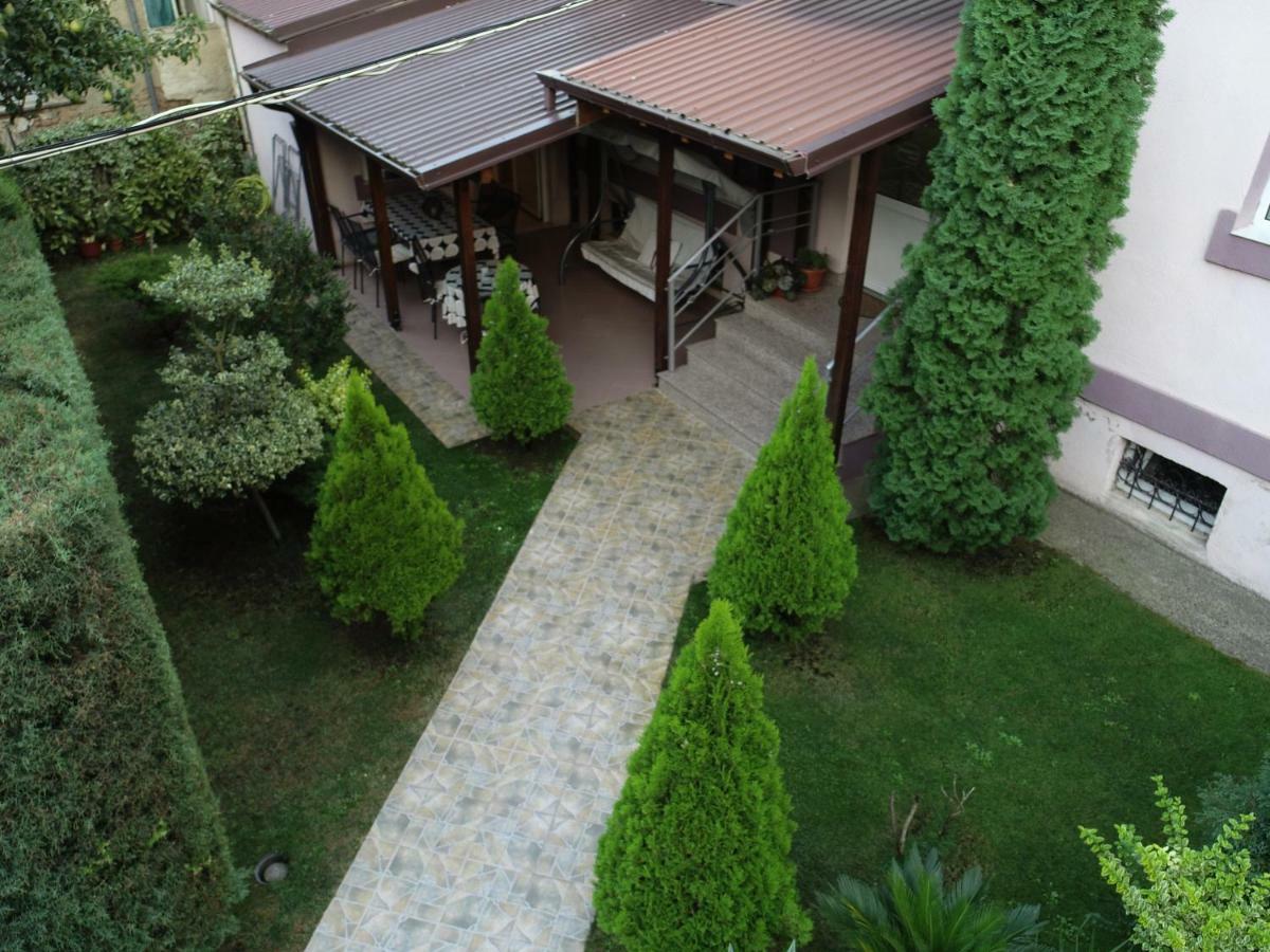 Guest House Via Bitola Bagian luar foto